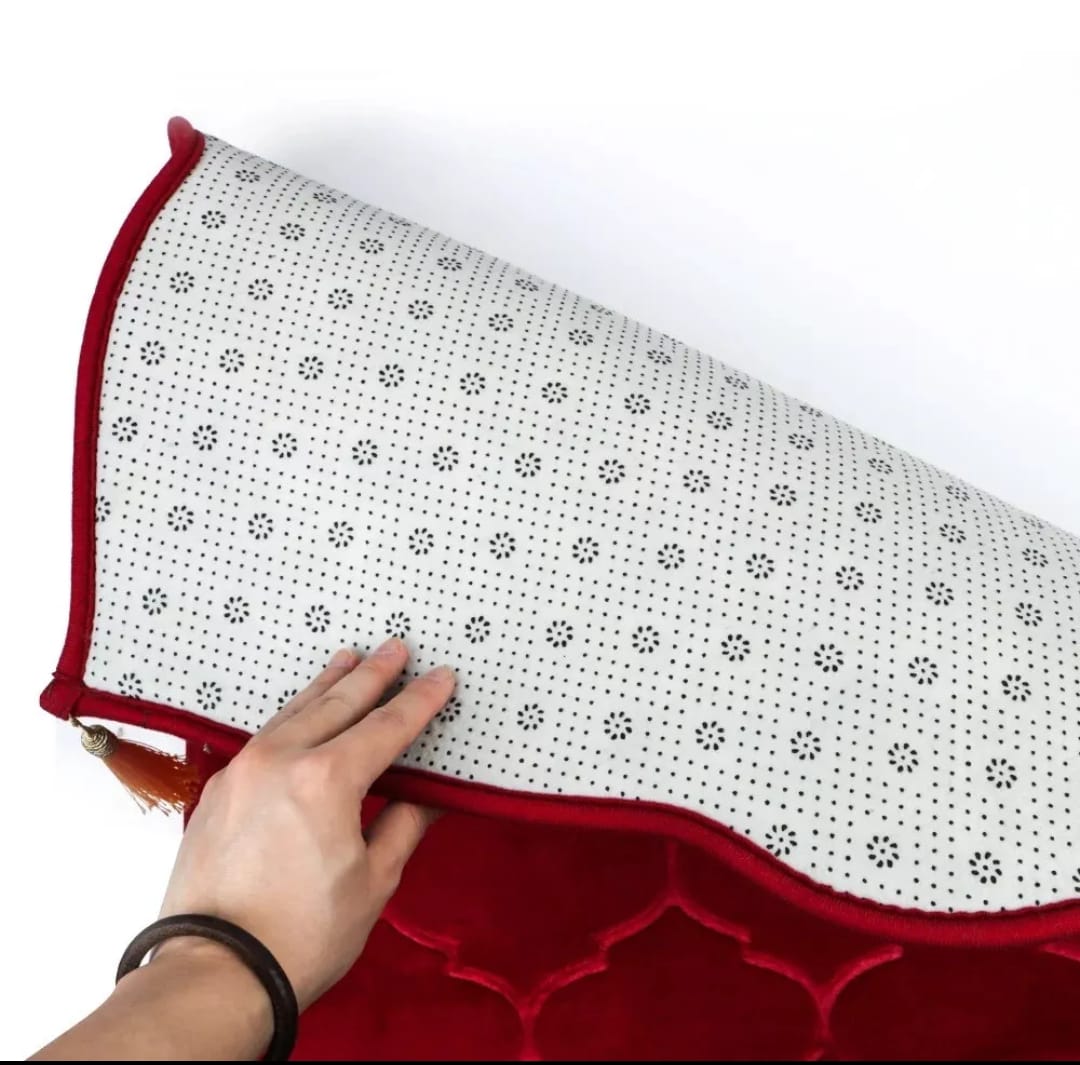 LUXURY PRAYING MAT ( RED )